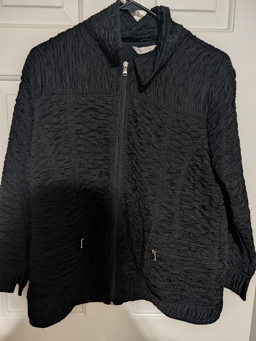 Women’s Black Textured Zip-Front Jacket